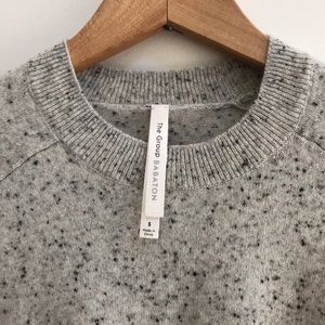 The Group: Babaton Luxe Cashmere Crew